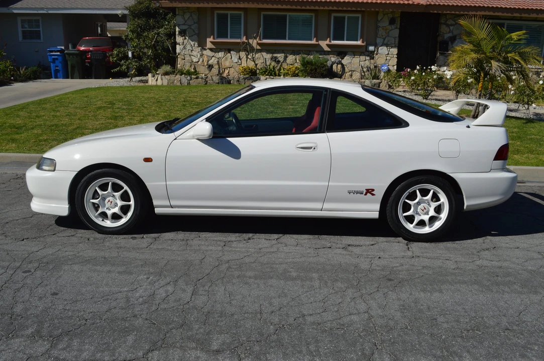 1996 Acura Integra Type R 3rd Gen - Image 2 of 31