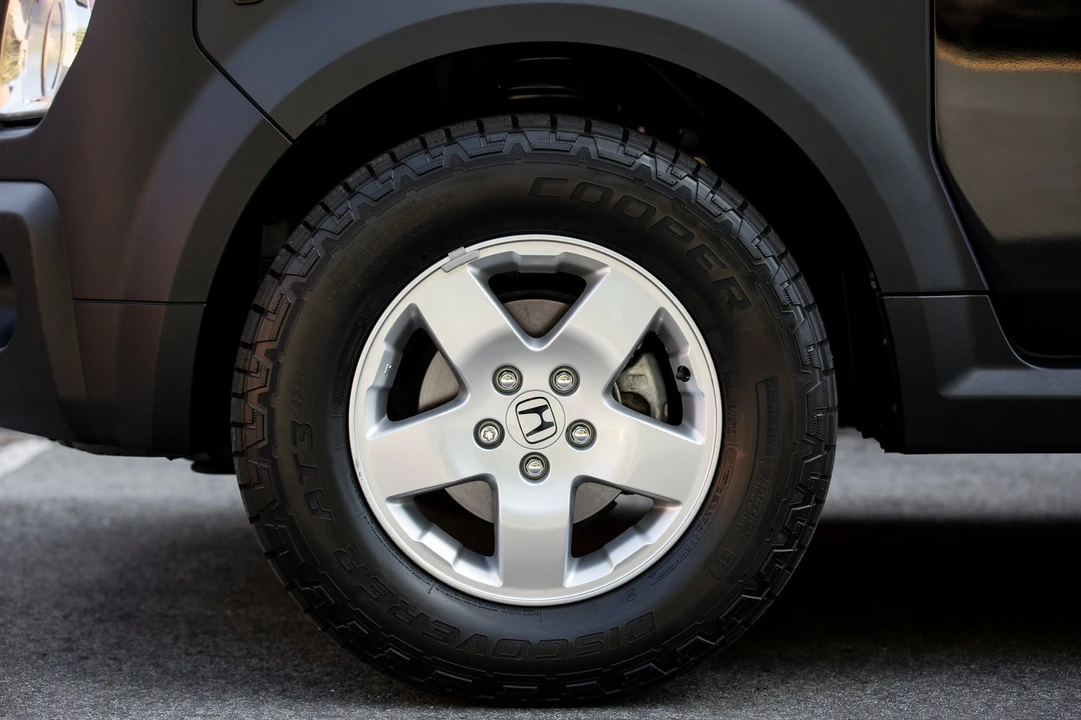 2005 Honda Element - Image 20 of 31
