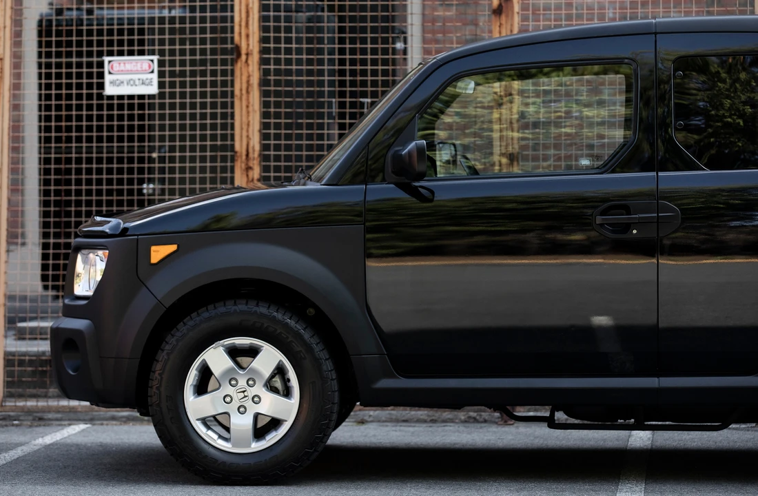 2005 Honda Element - Image 13 of 31