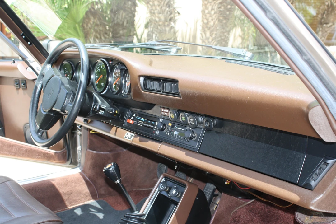 1983 Porsche 911 Carrera SC - Image 25 of 31