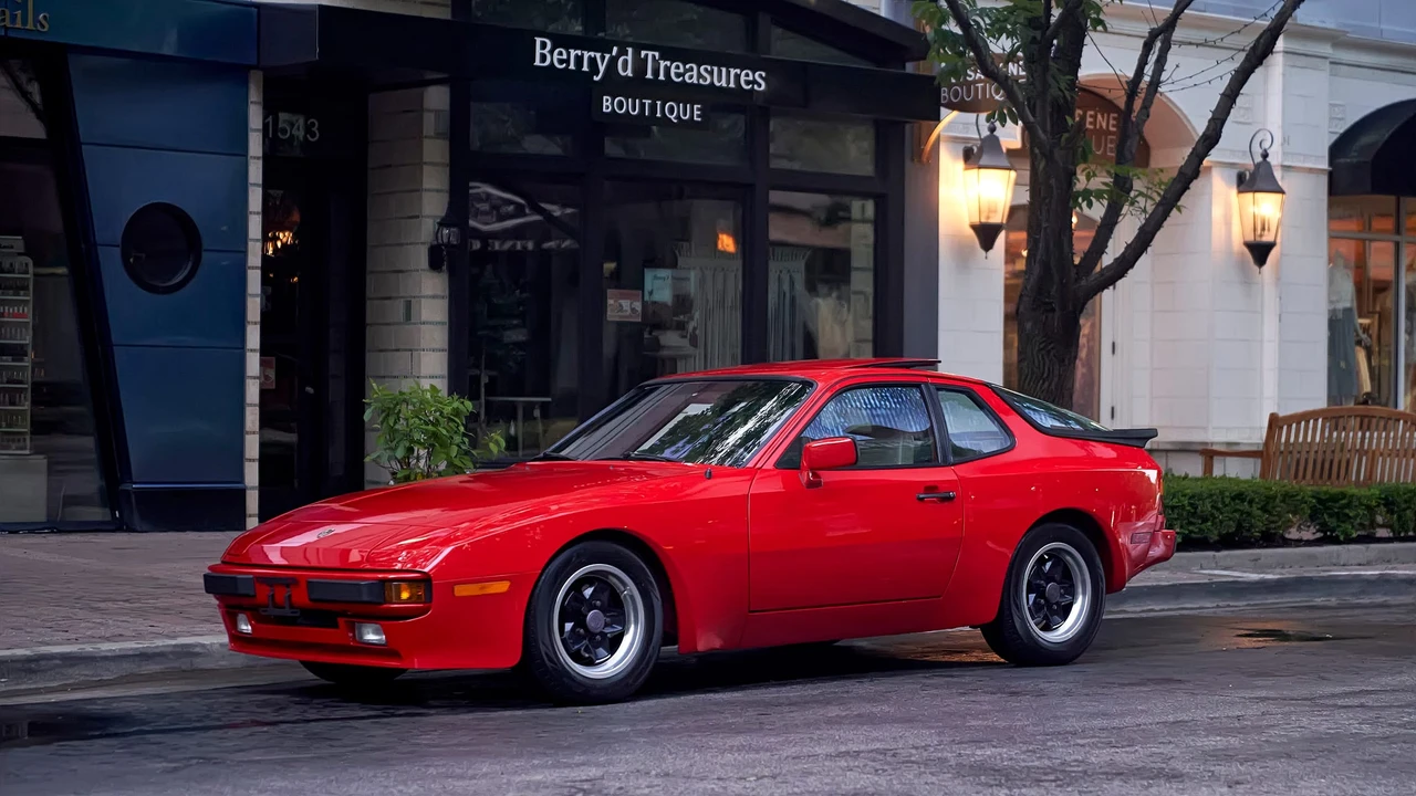 1984 Porsche 944 - Image 3 of 31