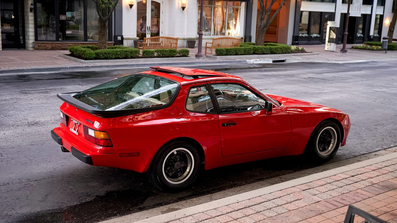 1984 Porsche 944 - Image 29 of 31