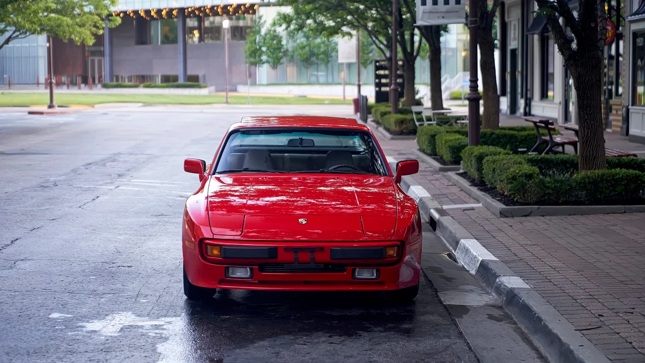 1984 Porsche 944 - Image 12 of 31