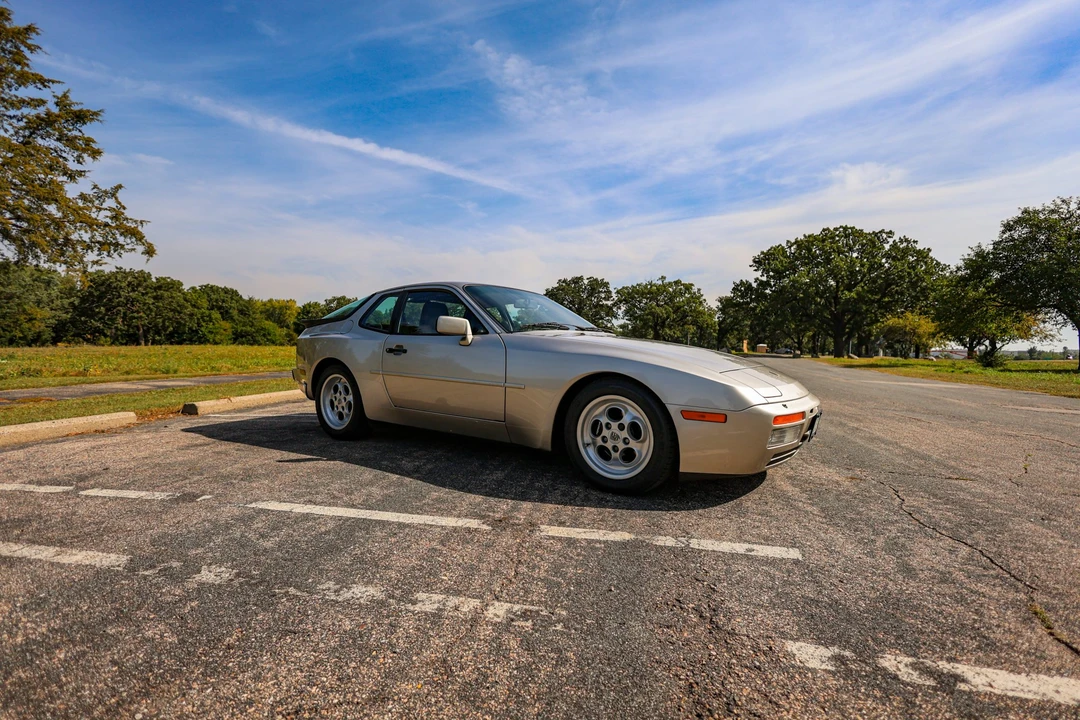 1986 Porsche 944 Turbo - Image 13 of 31