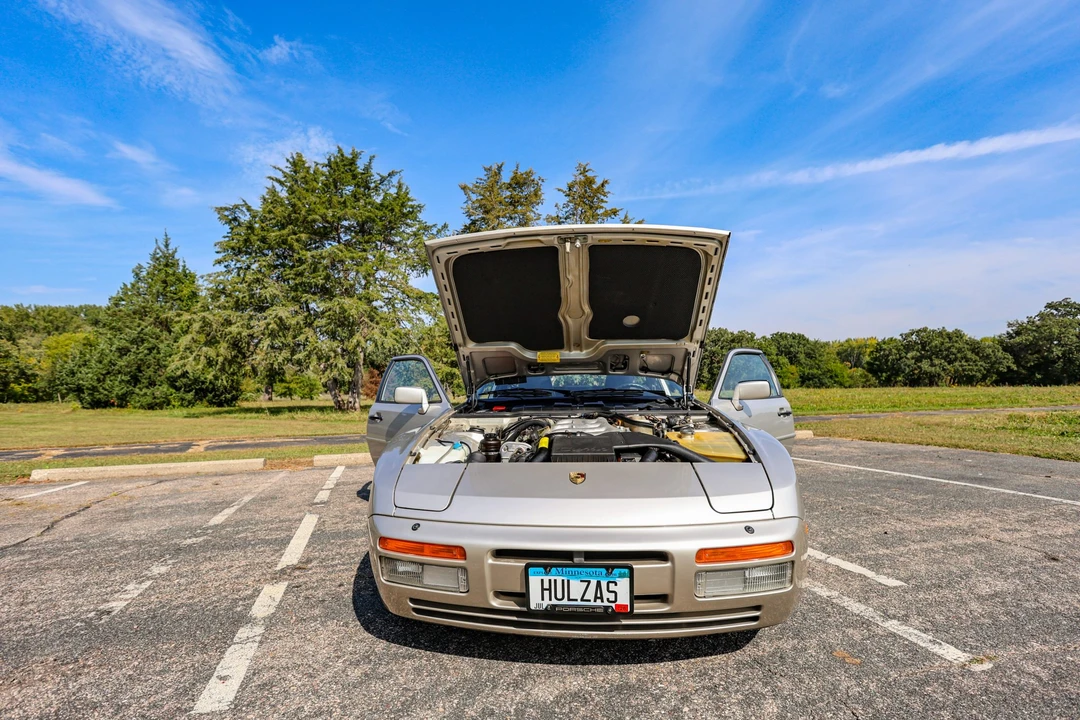 1986 Porsche 944 Turbo - Image 30 of 31