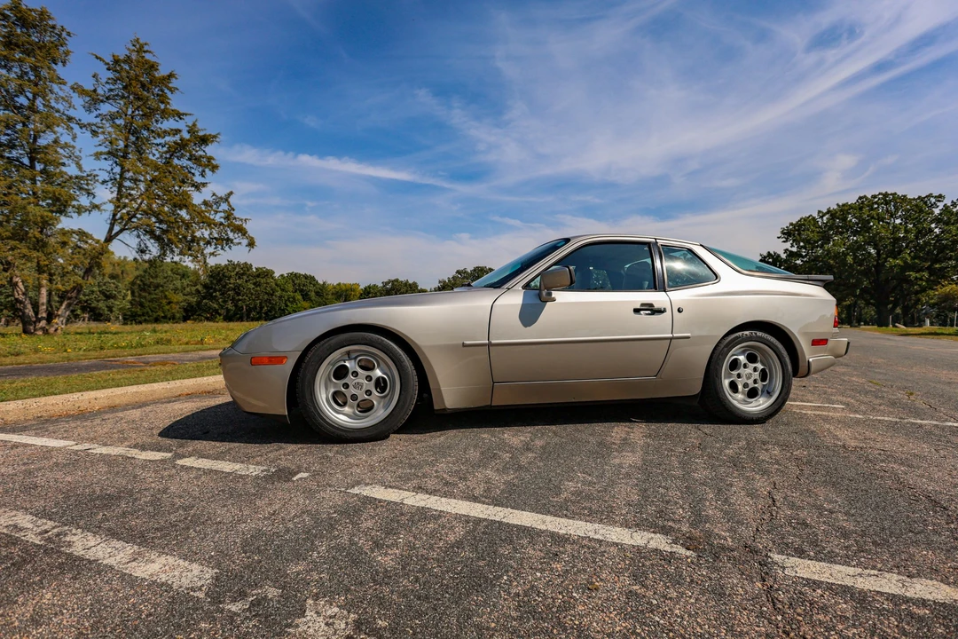 1986 Porsche 944 Turbo - Image 28 of 31
