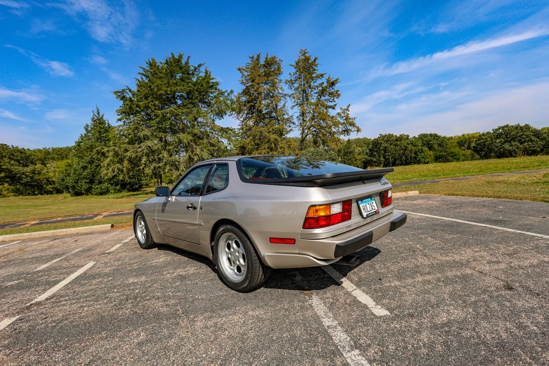 1986 Porsche 944 Turbo - Image 20 of 31