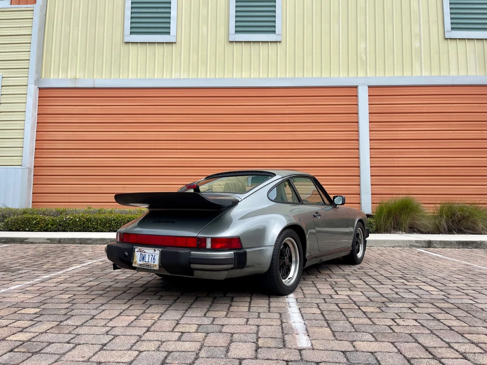 1987 Porsche 911 Carrera 3.2 - Image 25 of 31