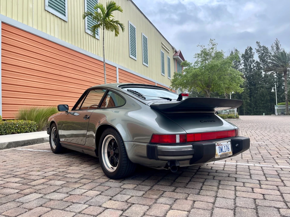 1987 Porsche 911 Carrera 3.2 - Image 23 of 31