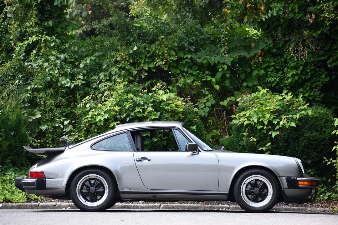 1987 Porsche 911 Carrera 3.2 - Image 6 of 31
