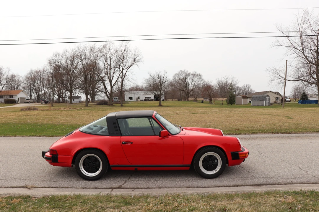1987 Porsche 911 Carrera 3.2 - Image 7 of 31