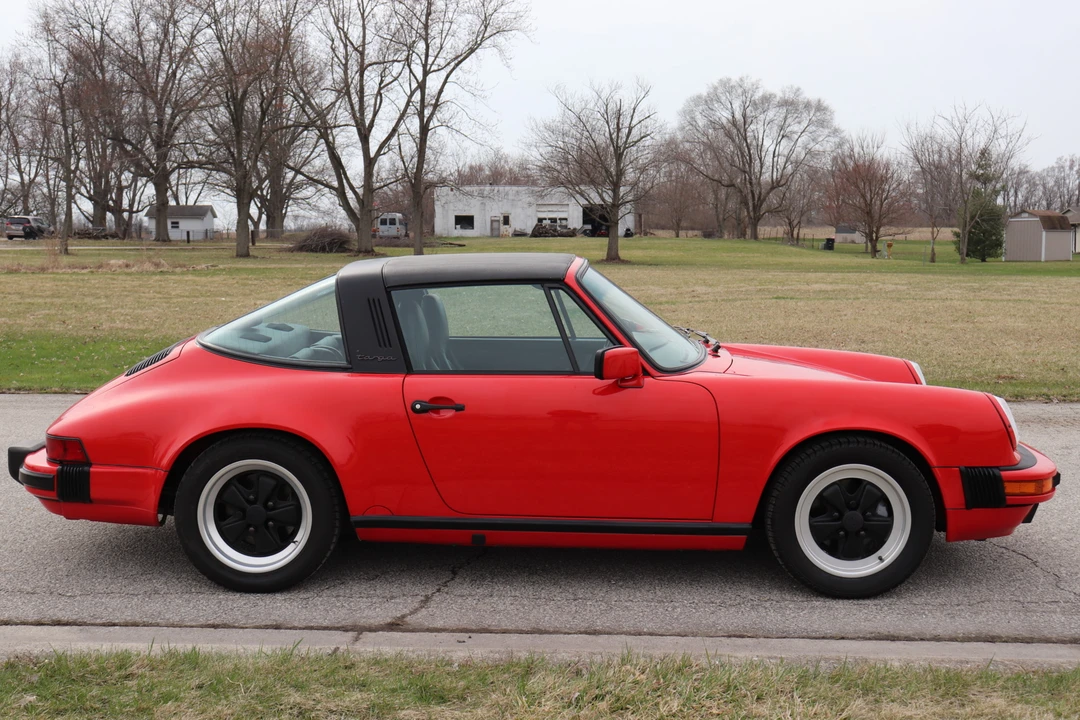 1987 Porsche 911 Carrera 3.2 - Image 6 of 31
