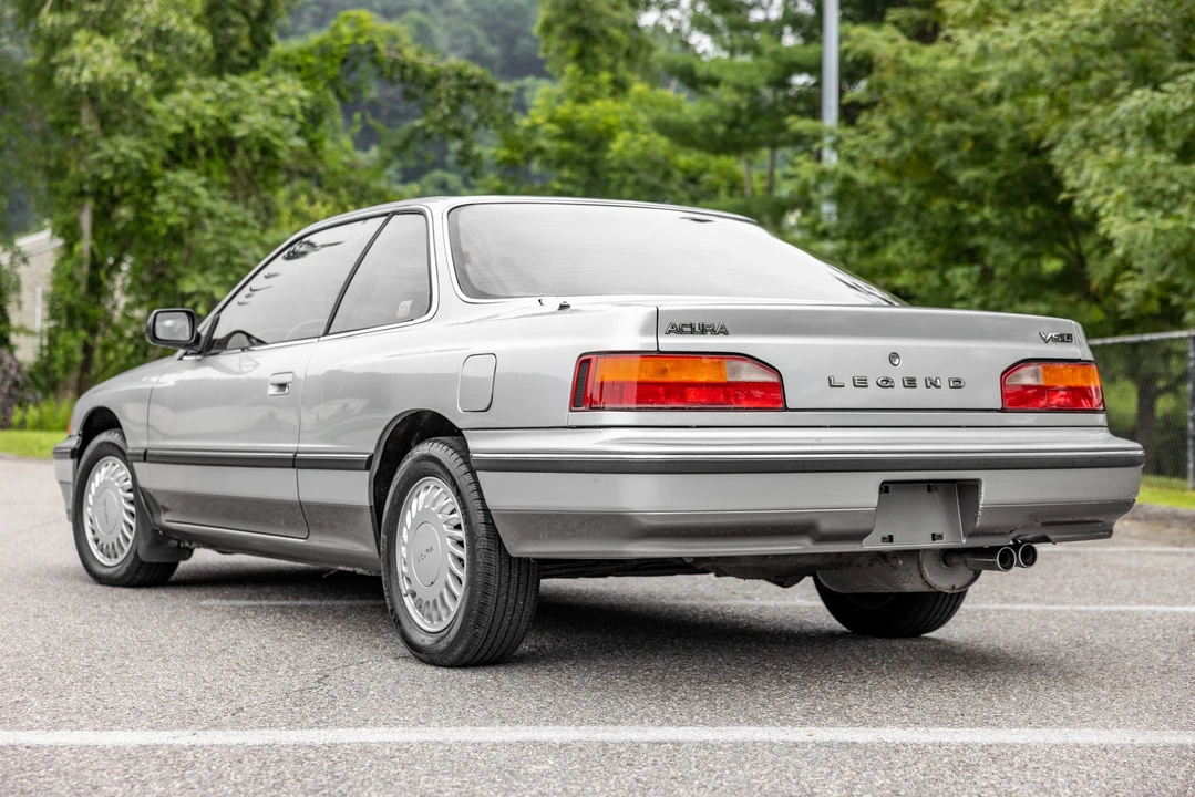 1988 Acura Legend 1st Gen - Image 7 of 31