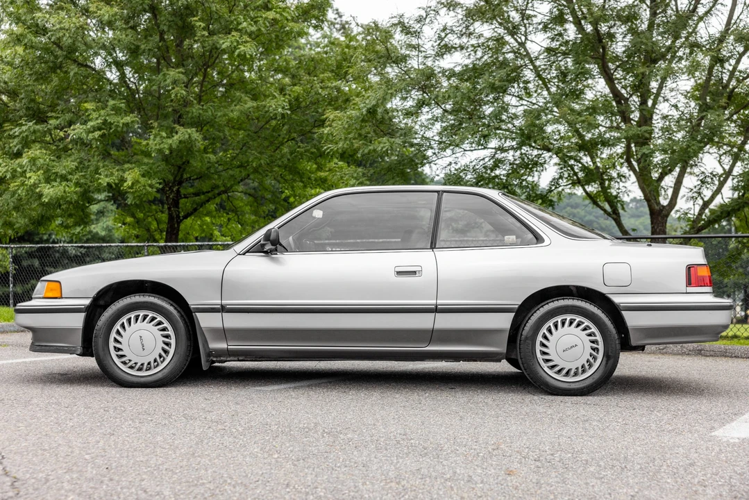 1988 Acura Legend 1st Gen - Image 8 of 31