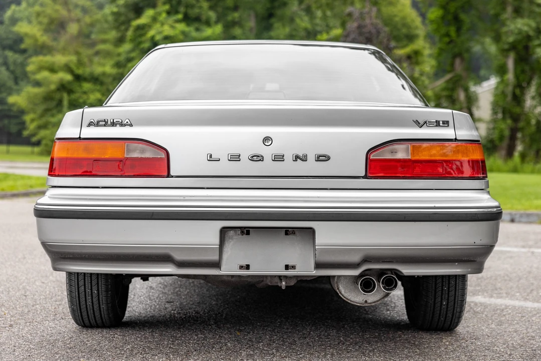 1988 Acura Legend 1st Gen - Image 6 of 31