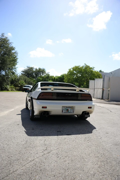 1988 Pontiac Fiero GT - Image 25 of 31