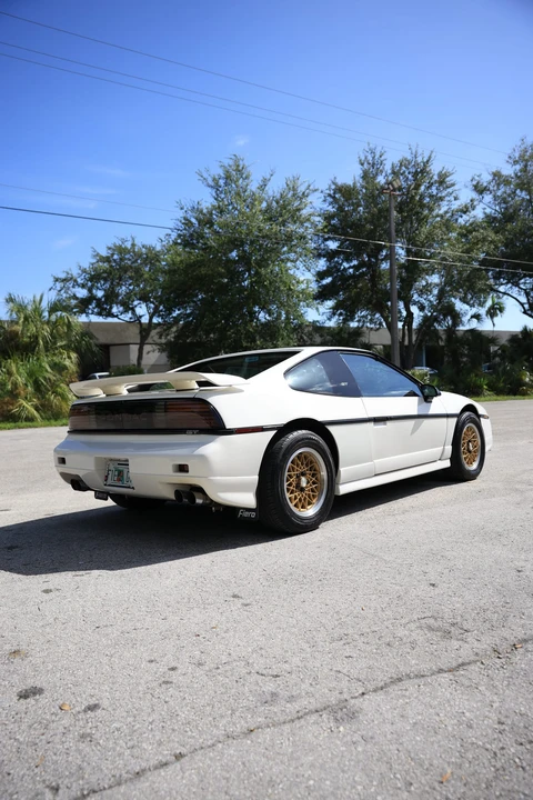 1988 Pontiac Fiero GT - Image 20 of 31
