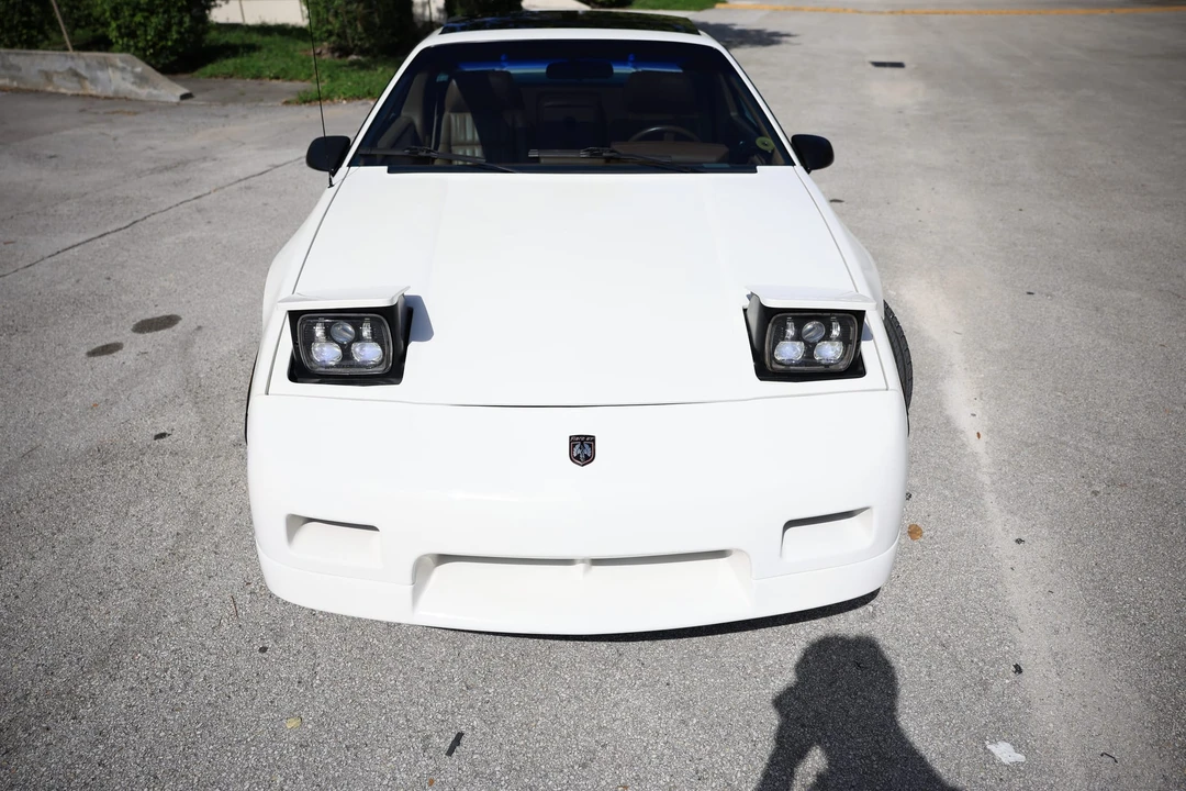 1988 Pontiac Fiero GT - Image 12 of 31