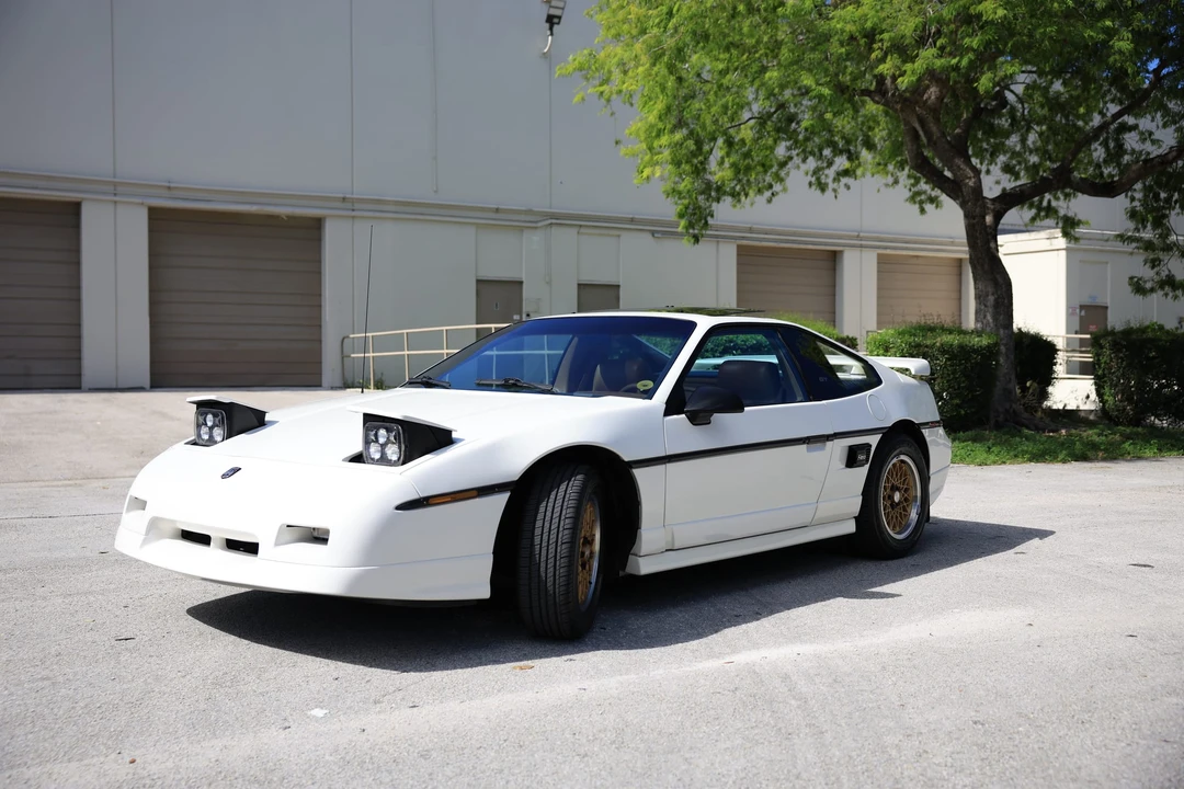 1988 Pontiac Fiero GT - Image 4 of 31