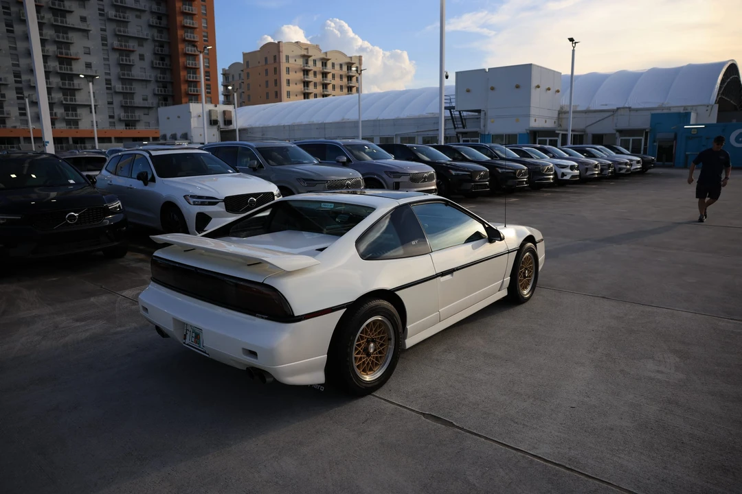 1988 Pontiac Fiero GT - Image 22 of 31