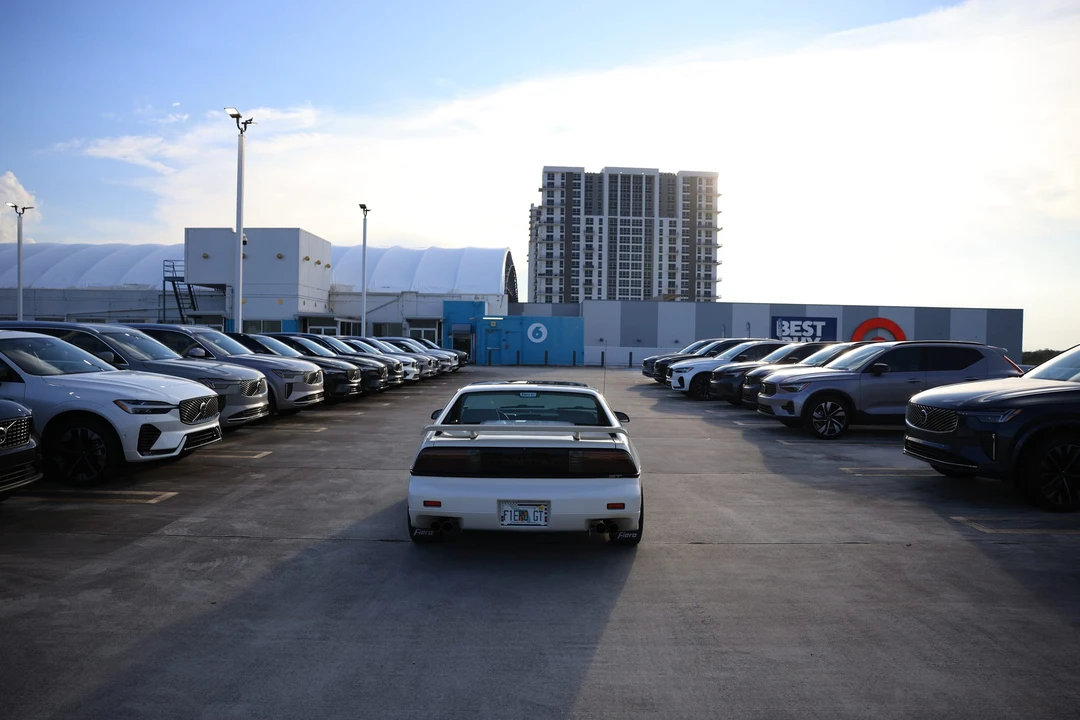 1988 Pontiac Fiero GT - Image 24 of 31