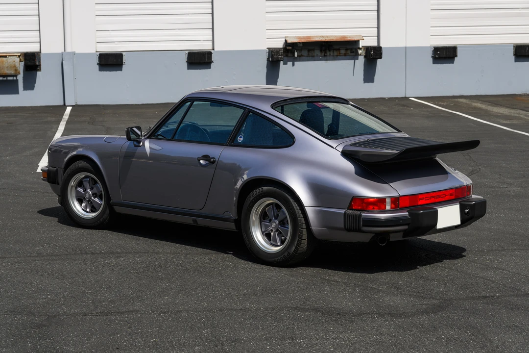 1988 Porsche 911 Carrera 3.2 - Image 25 of 31