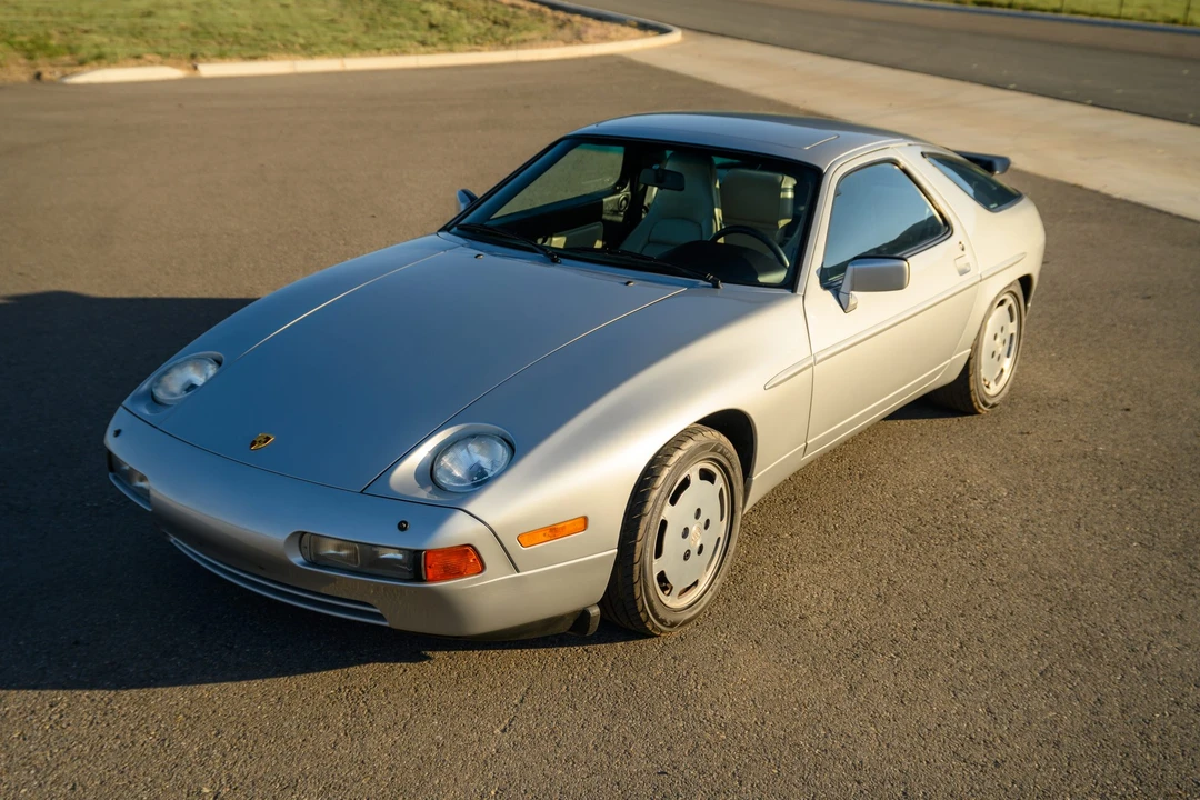 1988 Porsche 928 S4 - Image 2 of 31