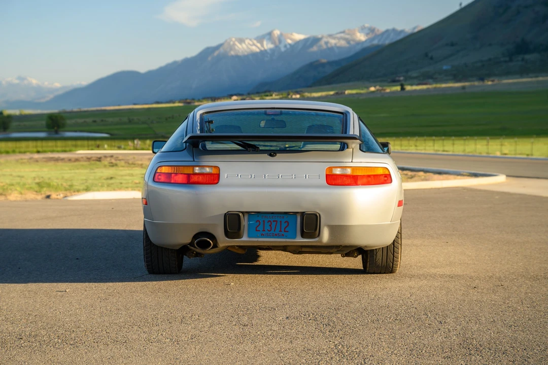 1988 Porsche 928 S4 - Image 14 of 31