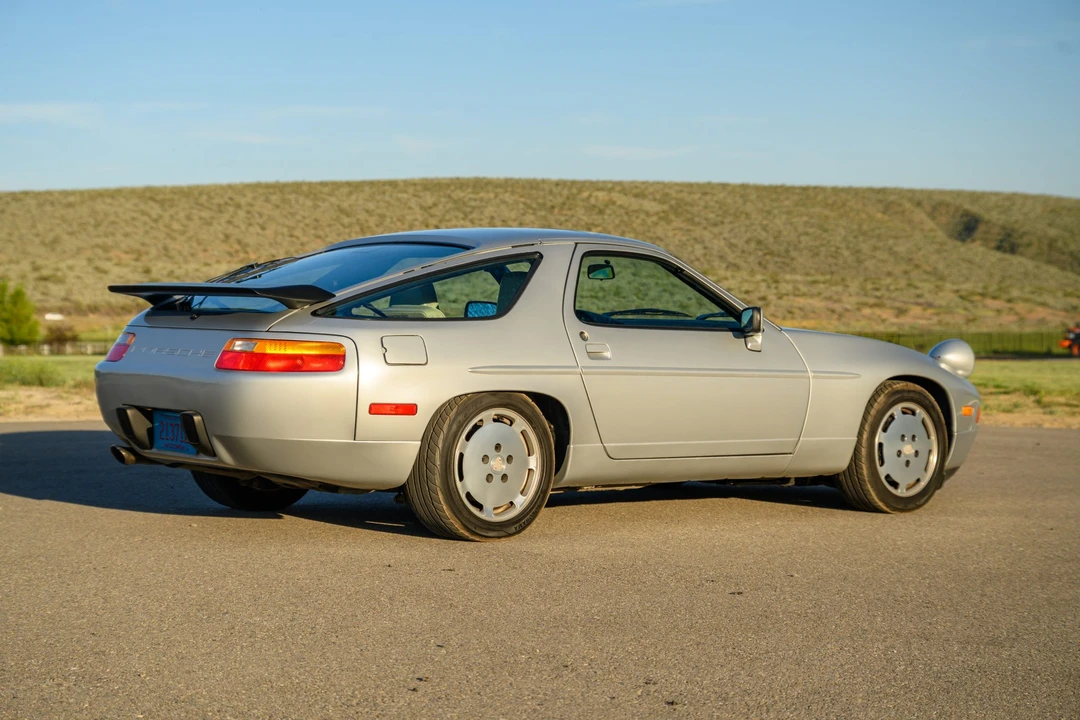 1988 Porsche 928 S4 - Image 19 of 31