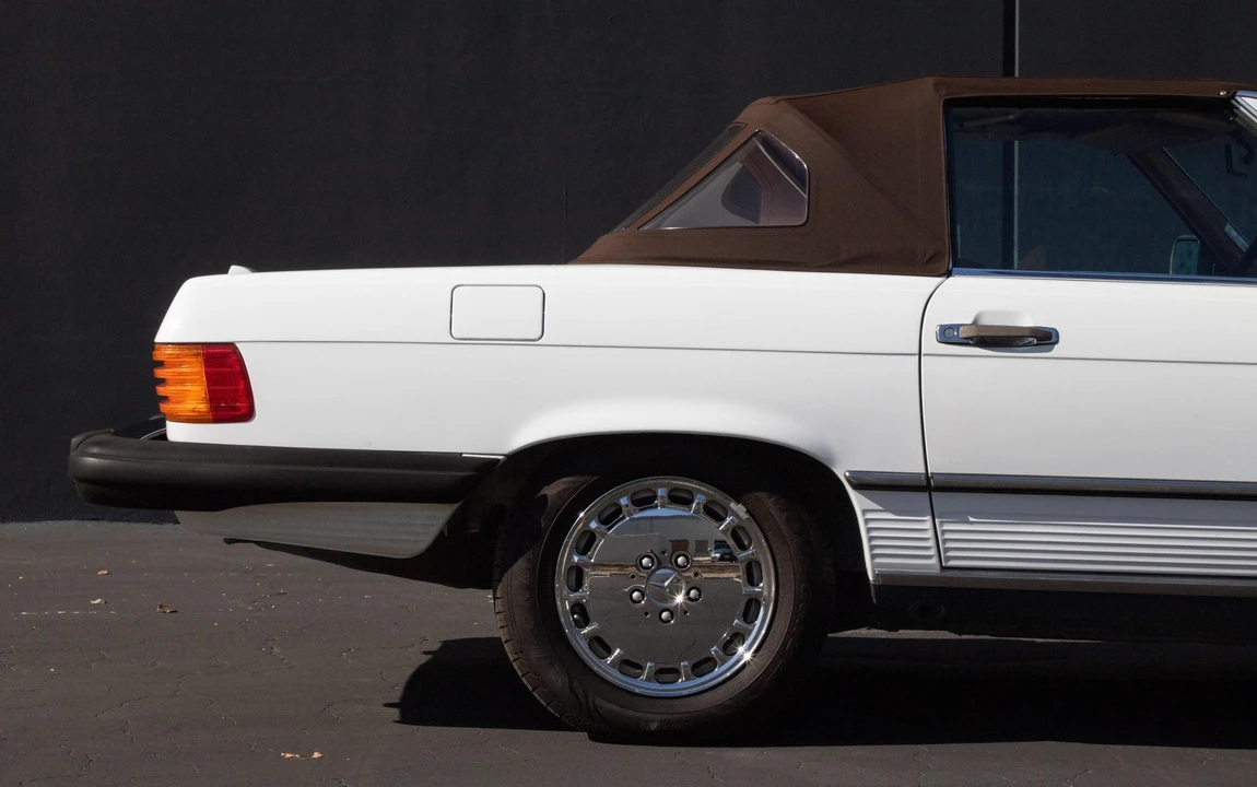 1989 Mercedes-Benz R107 SL-Class - Image 18 of 31