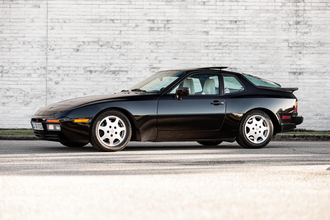 1989 Porsche 944 Turbo - Image 3 of 31
