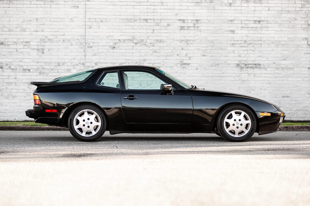 1989 Porsche 944 Turbo - Image 8 of 31