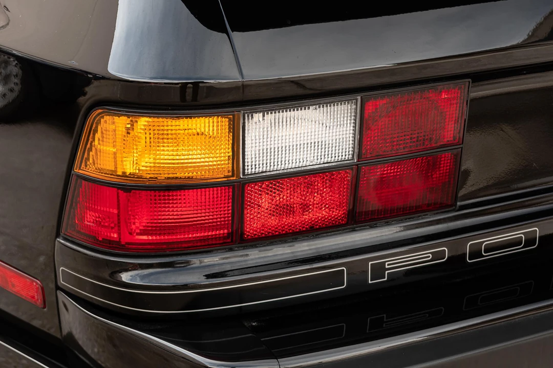 1989 Porsche 944 Turbo - Image 20 of 31