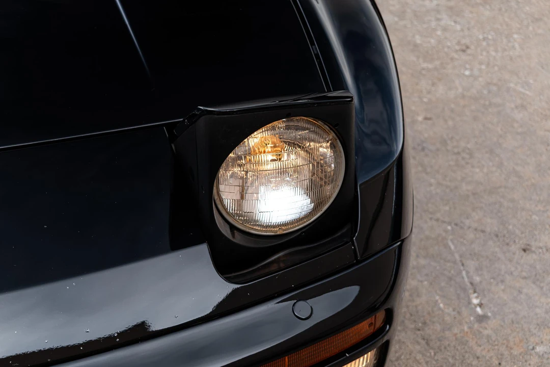 1989 Porsche 944 Turbo - Image 17 of 31