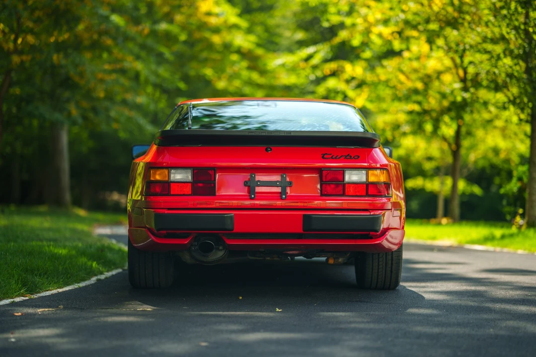 1989 Porsche 944 Turbo - Image 13 of 31