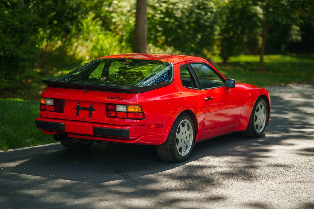 1989 Porsche 944 Turbo - Image 16 of 31