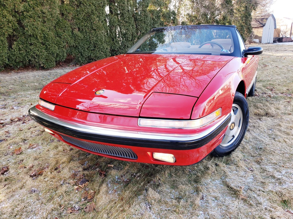 1990 Buick Reatta - Image 12 of 31