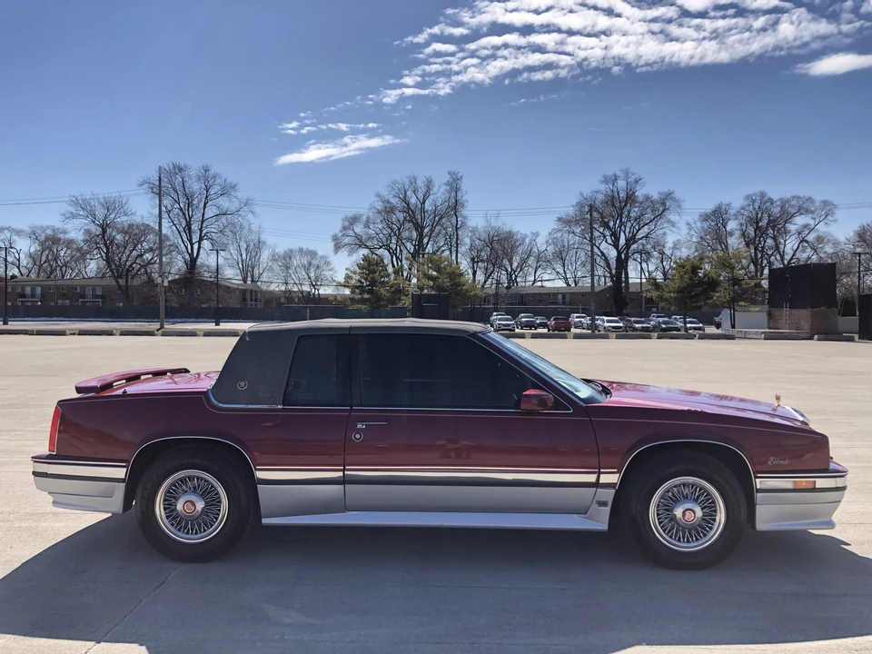 1990 Cadillac Eldorado 11th Gen - Image 14 of 31