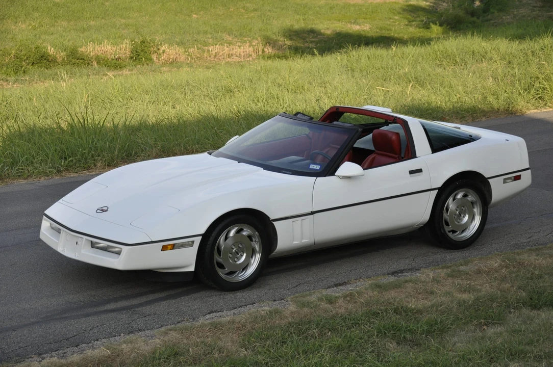 1990 Chevrolet Corvette C4 - Image 5 of 31