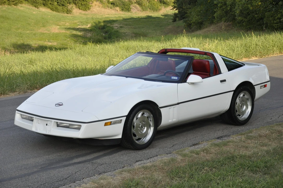 1990 Chevrolet Corvette C4 - Image 3 of 31