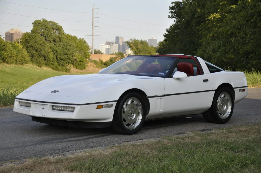 1990 Chevrolet Corvette C4 - Image 4 of 31