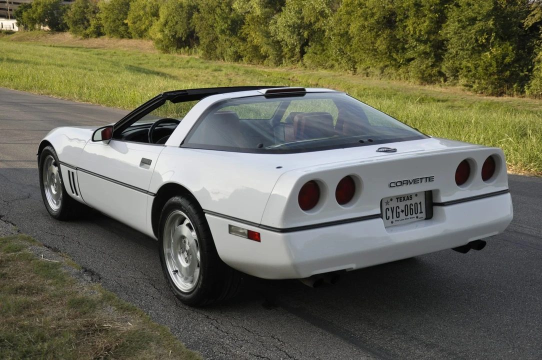1990 Chevrolet Corvette C4 - Image 9 of 31