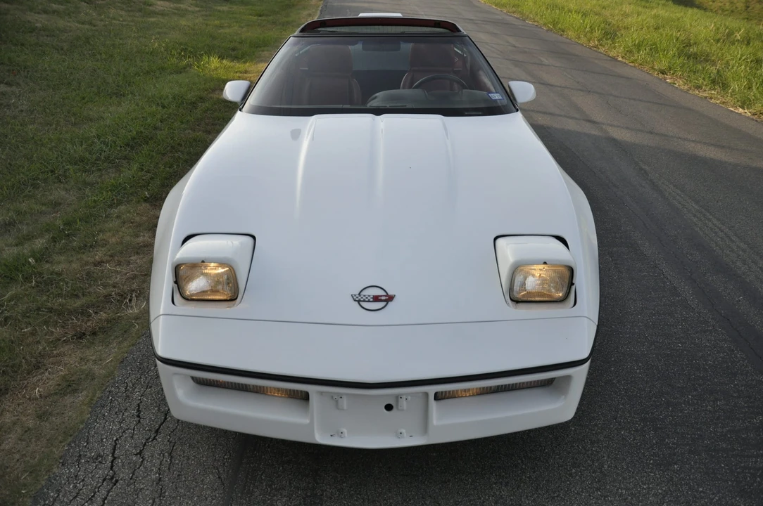 1990 Chevrolet Corvette C4 - Image 22 of 31