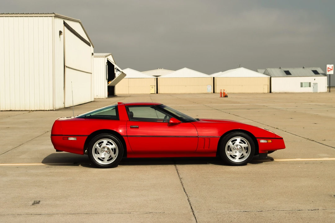 1990 Chevrolet Corvette C4 ZR1 - Image 23 of 31