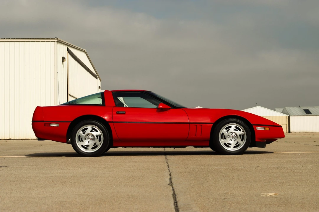 1990 Chevrolet Corvette C4 ZR1 - Image 21 of 31