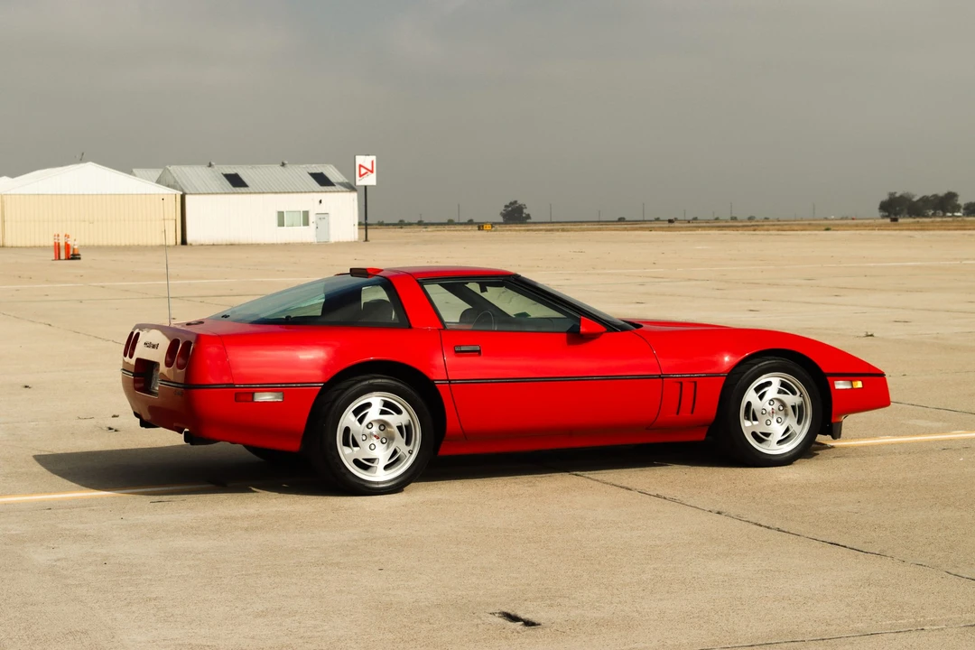 1990 Chevrolet Corvette C4 ZR1 - Image 20 of 31
