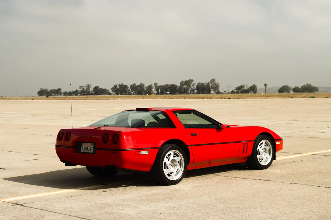 1990 Chevrolet Corvette C4 ZR1 - Image 19 of 31