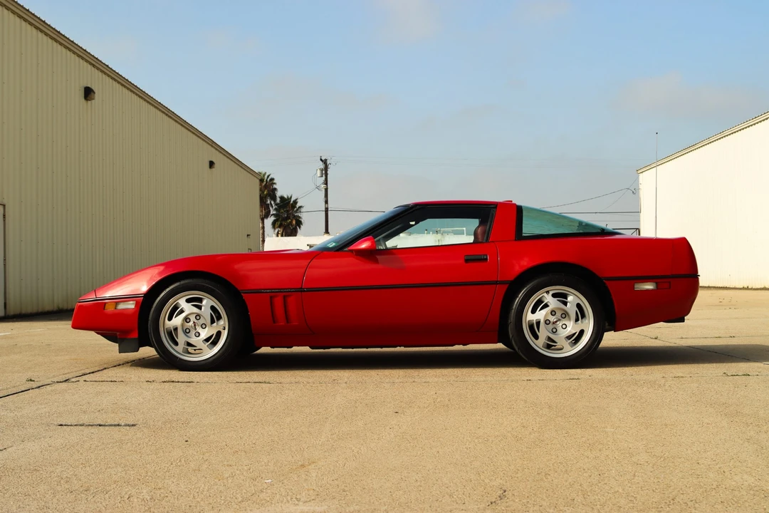 1990 Chevrolet Corvette C4 ZR1 - Image 4 of 31