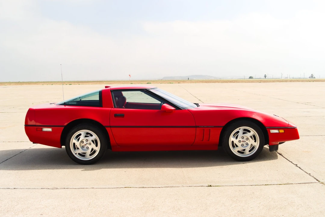 1990 Chevrolet Corvette C4 ZR1 - Image 22 of 31