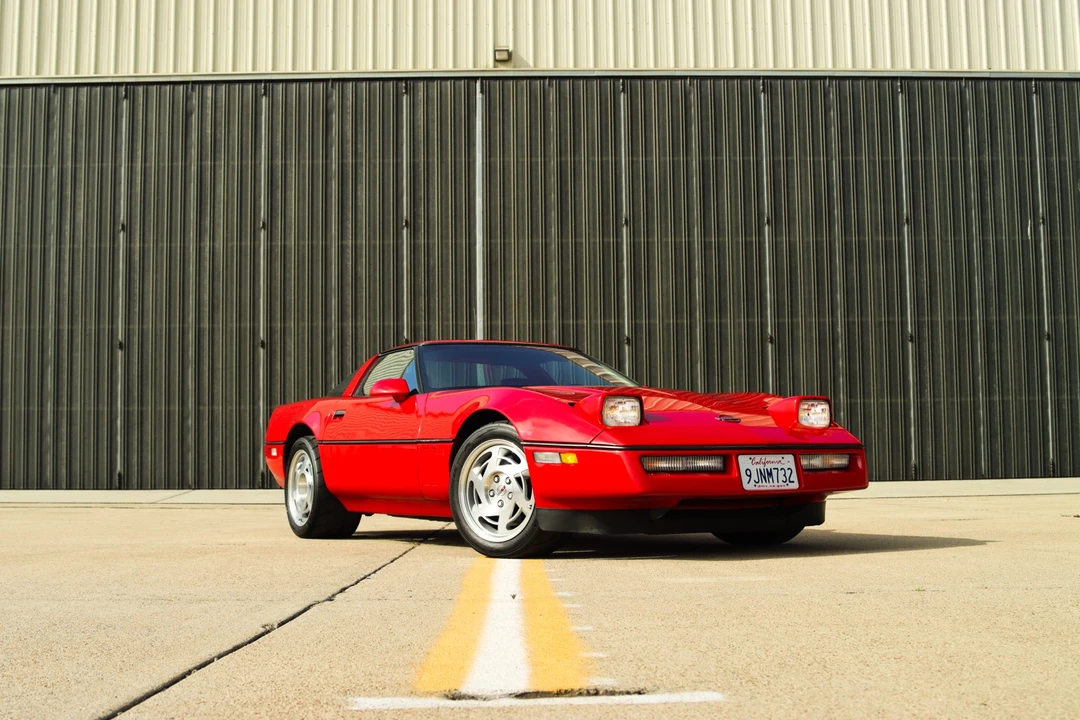 1990 Chevrolet Corvette C4 ZR1 - Image 28 of 31